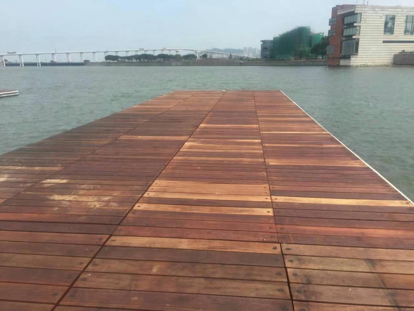 广州恒桥混凝土浮码头