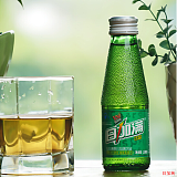 日加满能量饮料经典小绿瓶满满的帅能量;