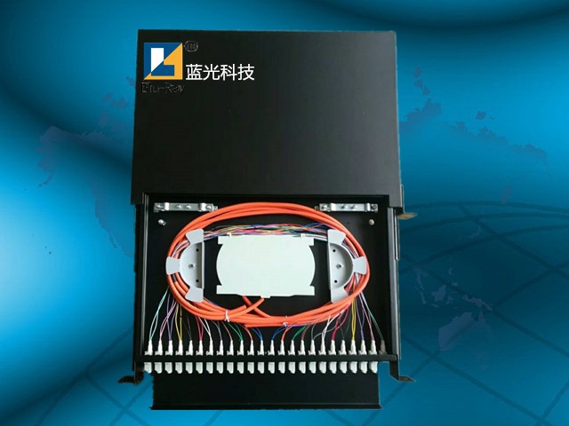 供应抽拉式光纤配线架 24芯滑轨光纤配线架