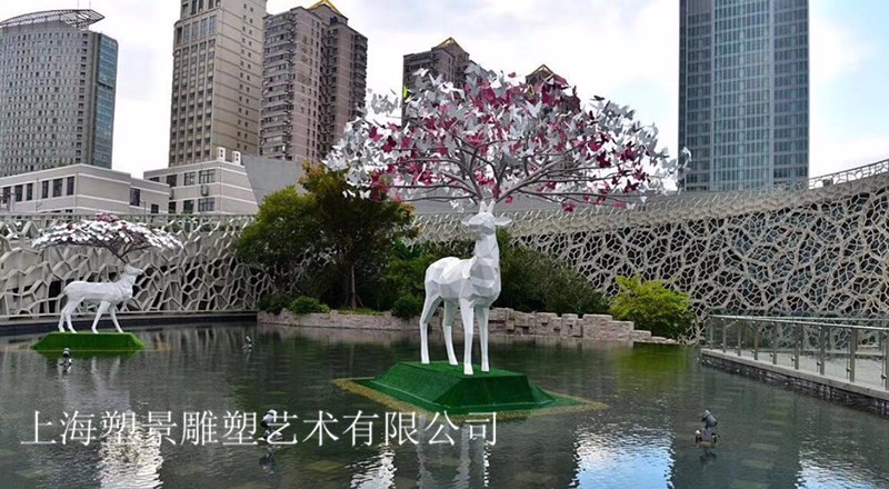 邯郸不锈钢麋鹿梅花鹿雕塑 优质厂家制作出售