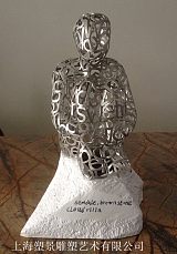 齐齐哈尔不锈钢镂空字母雕塑 抽象设计加工厂家