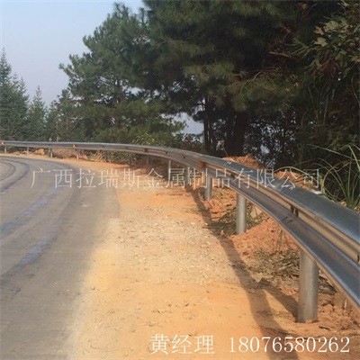 柳州波形护栏 二级公路常用波形护栏多少钱