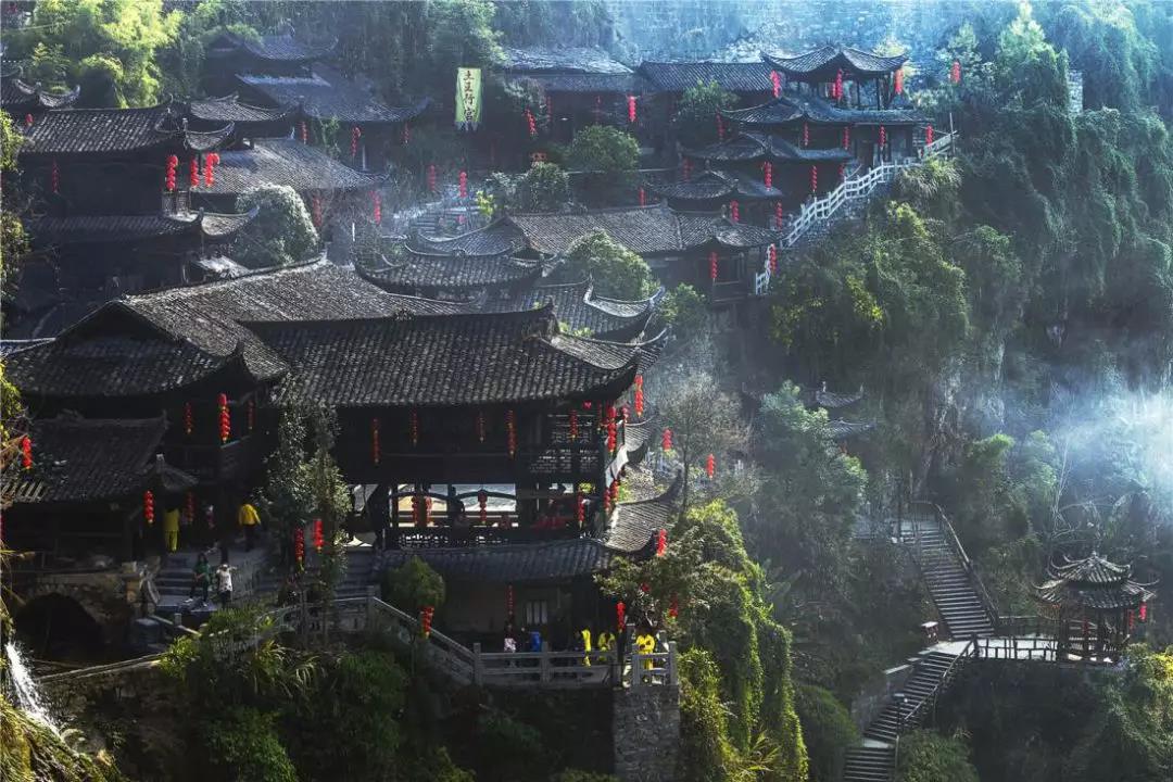 湘西景点样本芙蓉古镇，诠释华夏投资集团的特色旅游模式