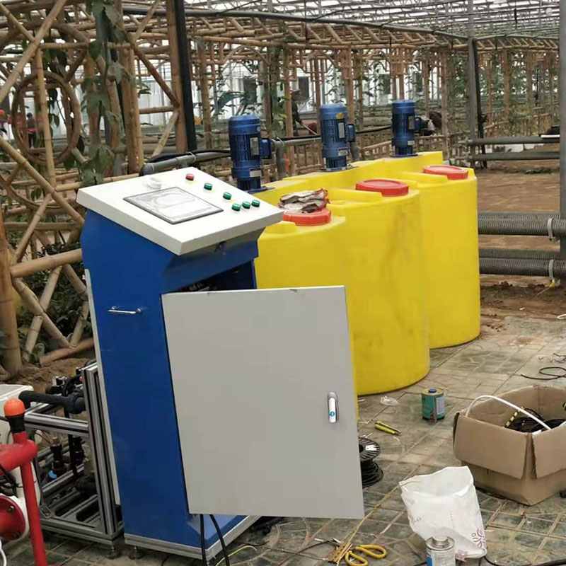 农业节水灌溉全制动智能施肥机