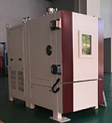 高低温低气压试验箱;