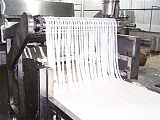 鲜河粉生产线 鲜米皮生产线 鲜粿条生产线 大型自动化鲜湿米面机械设备;