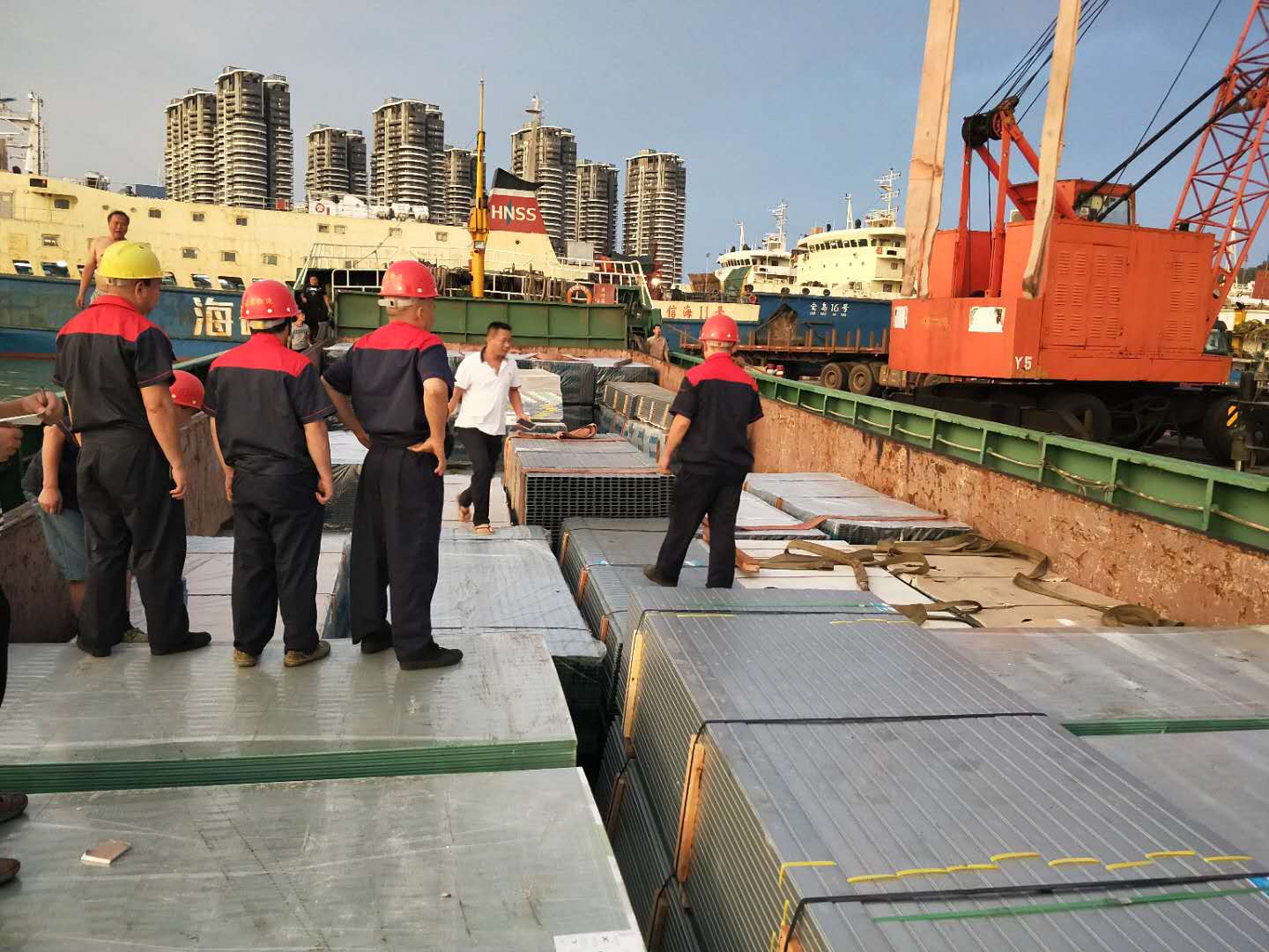 海口港建筑、建材装卸船、配送服务