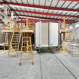 青岛产冷藏车厢板热压机，适于方舱大板保温板等复合板的生产;