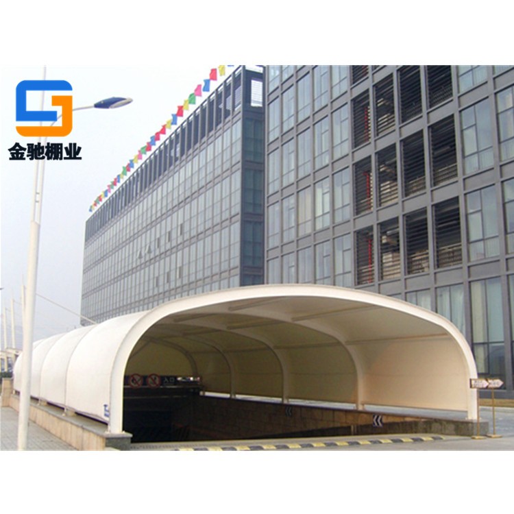 宁波厂家定制膜结构坡道雨棚、铝板坡道雨棚