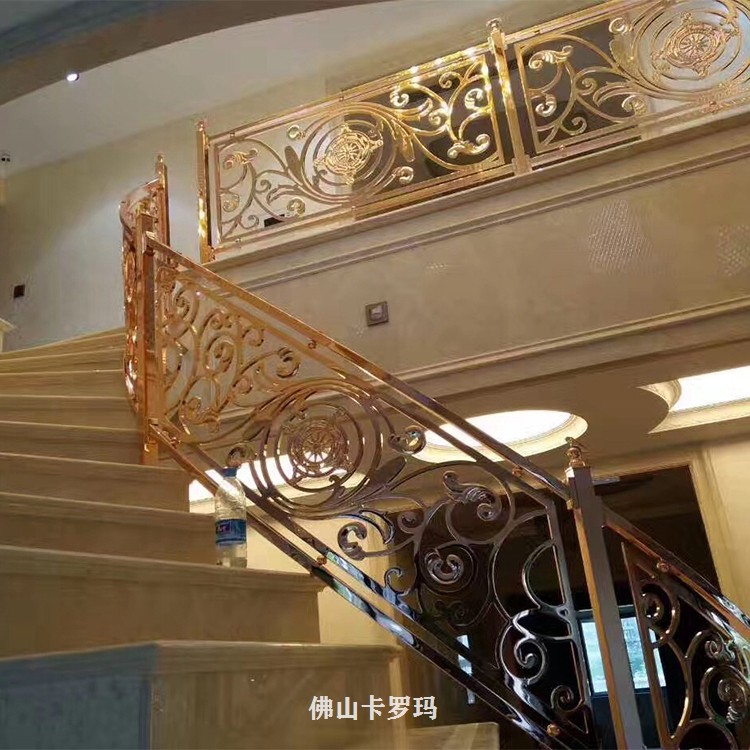 全国热门的一款别墅豪华铜雕花楼梯护栏装饰
