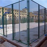 江苏篮球场围网厂家以包塑勾花网作为弹性护栏