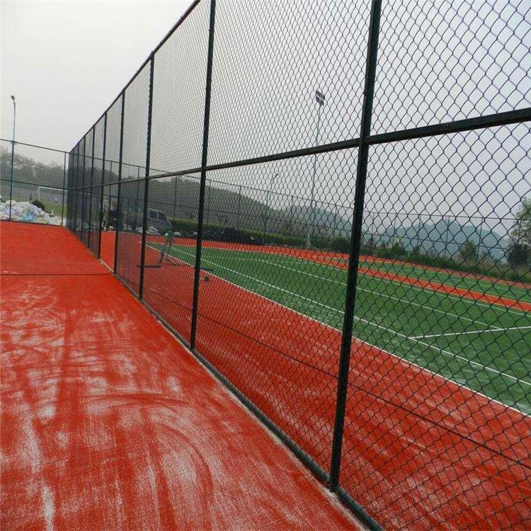 南京某学校篮球场围网安装效果展示