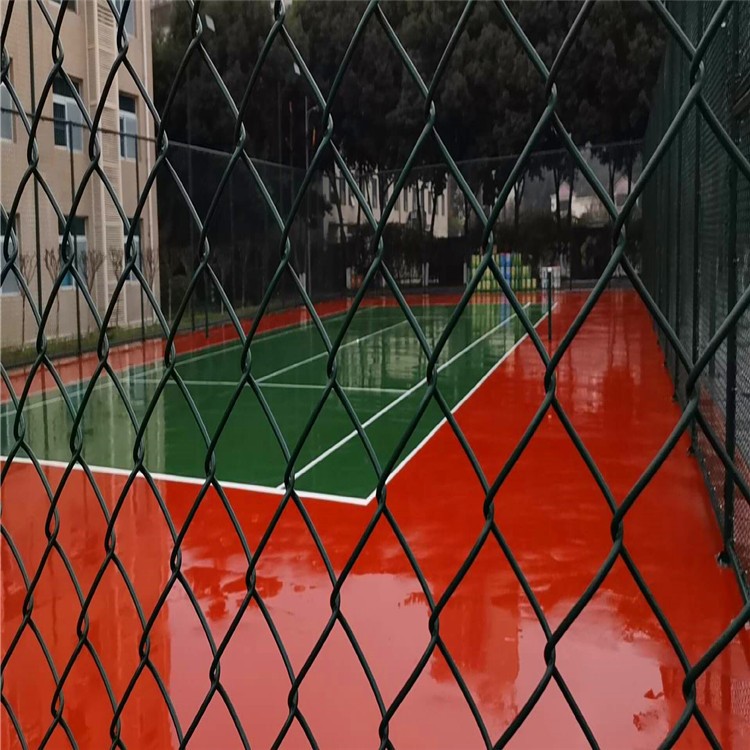 广州某学校篮球场护栏围网安装效果展示
