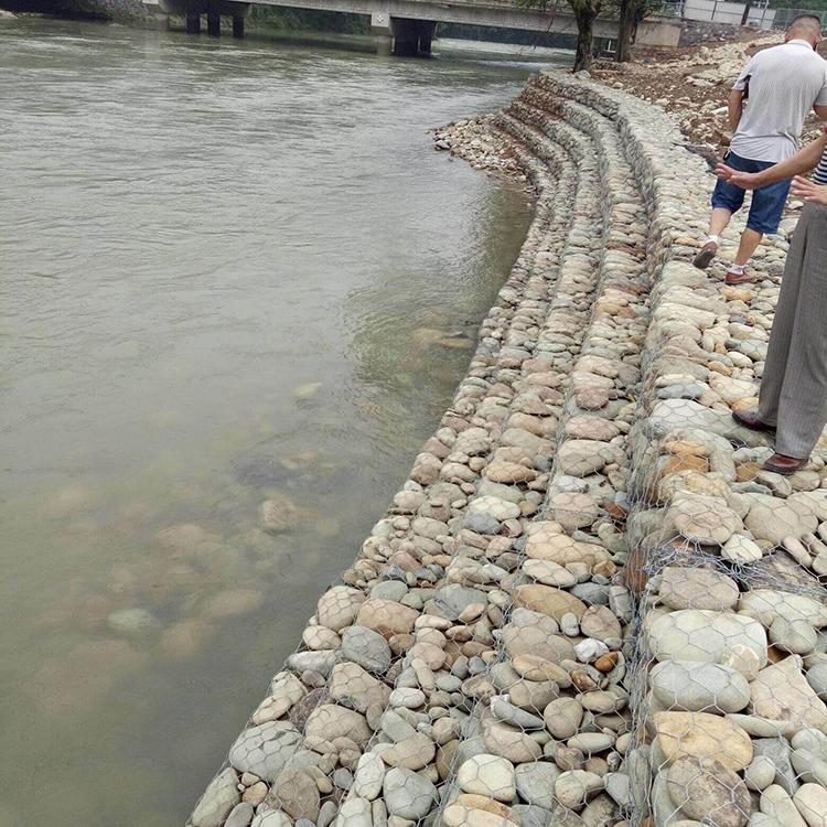 铅丝笼生产厂家A河道抢险铅丝笼实体制造厂家