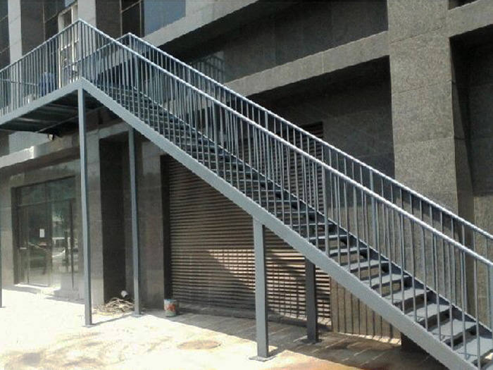 广西钢结构楼梯工程-远东伟业