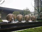 贵州楼盘内水景 不锈钢镂空球雕塑 小球流水雕塑工厂;