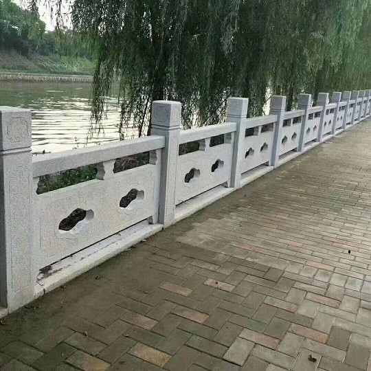 湘潭芝麻灰石栏杆 湘潭别墅花园石栏板 半手工雕刻