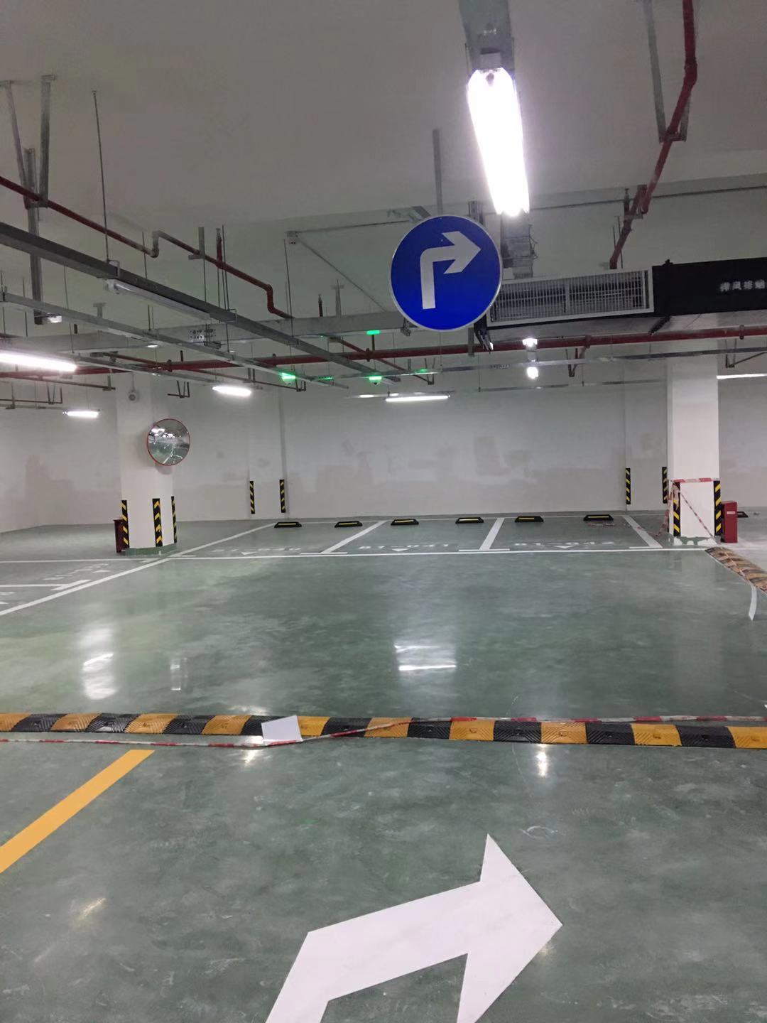 南京地下车库停车场设施之路拱（又称减速路拱、减速带、减速坡）