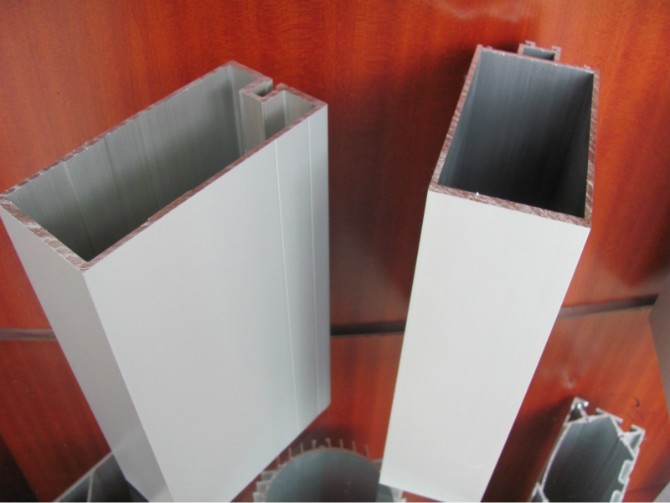 广东省大型高档铝隔热幕墙生产厂家直供：高质量隔热幕墙铝型材