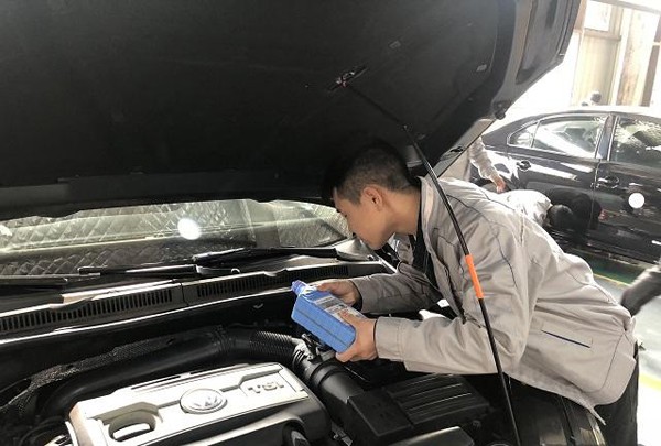 云南省轻工业技工学校新能源汽车检测与维修专业简介