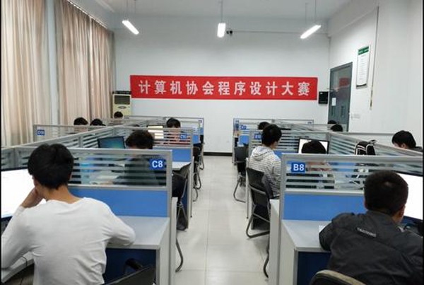 鹤庆县职业高级中学计算机应用专业简介