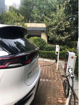 河南新能源电动汽车充电桩厂家直销扫码刷卡
