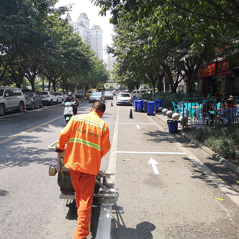 北碚道路热熔标线施工公司 山区公路打震荡线