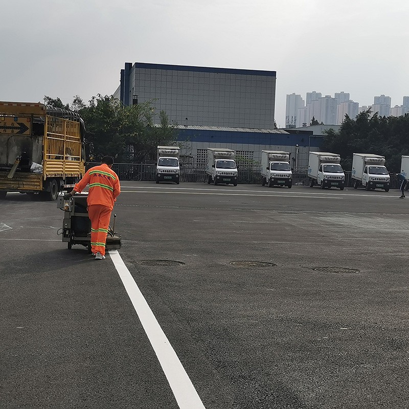 重庆合川公路热熔型划线施工队伍 小区厂区标线公司