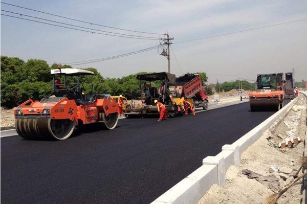 公路机械化施工技术1.jpg