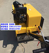 喀什市浩鴻小型壓路機座駕式瀝青壓實機回填土壓土;