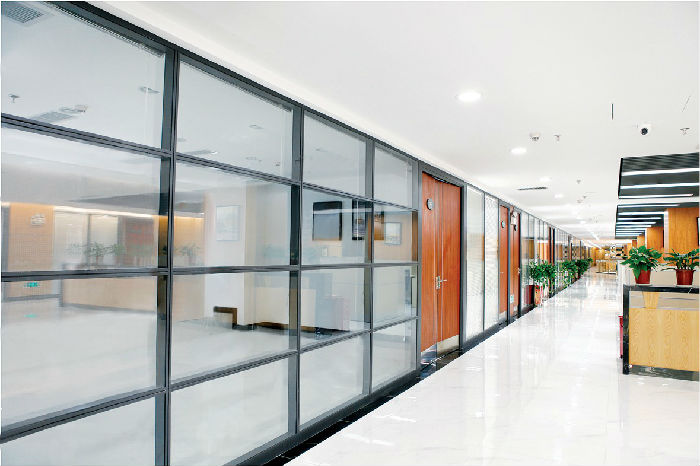 供应办公室高端玻璃百叶隔断，单玻隔断，卫生间隔断，移动隔断
