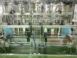 广州易兆厂家生产全自动灌装机液体灌装机膏体灌装机水剂灌装机;