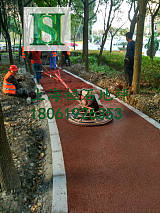 华南地区透水地坪彩色排水混凝土路面雨季路面不再积水凝胶料;