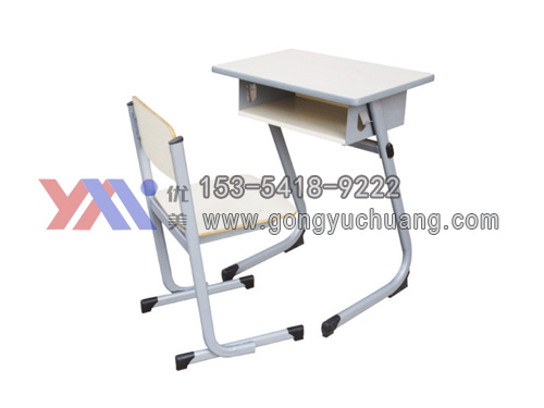 学生实木课桌椅的日常保养是怎样的 厂家直销课桌椅