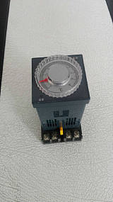 智能溫濕度控制器;