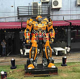 大黄蜂机器人模型;