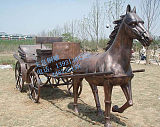 铸铜马拉车雕像摆件生产;