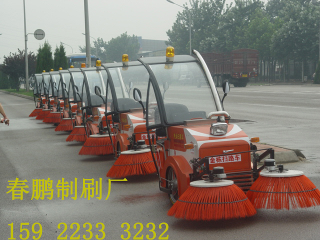 重庆春鹏制刷专业生产环卫扫路刷的厂家物美价廉更耐用