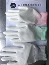 专业生产pu。丁晴 碳纤维手套，有需要采购或有外贸订单的朋友可以和作哦;